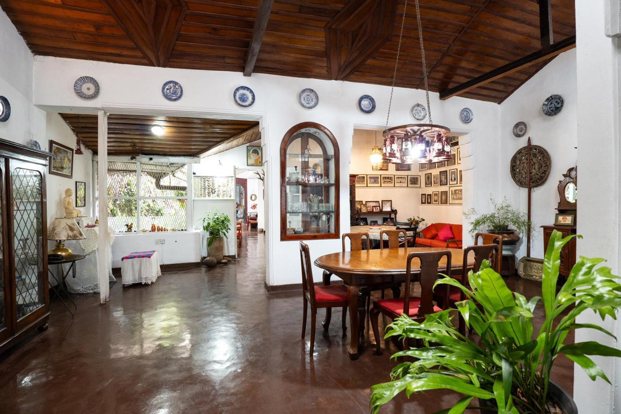 Kandy Inn Madugalle'S Family Guest House Екстер'єр фото