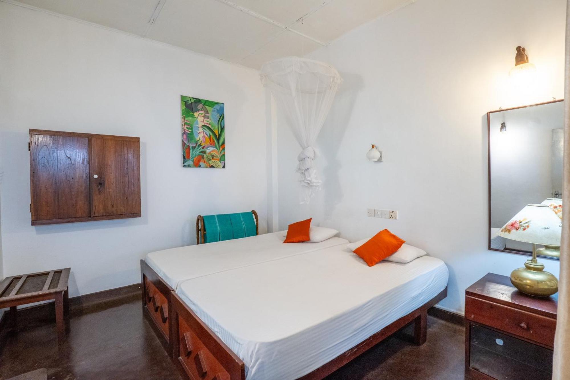 Kandy Inn Madugalle'S Family Guest House Екстер'єр фото